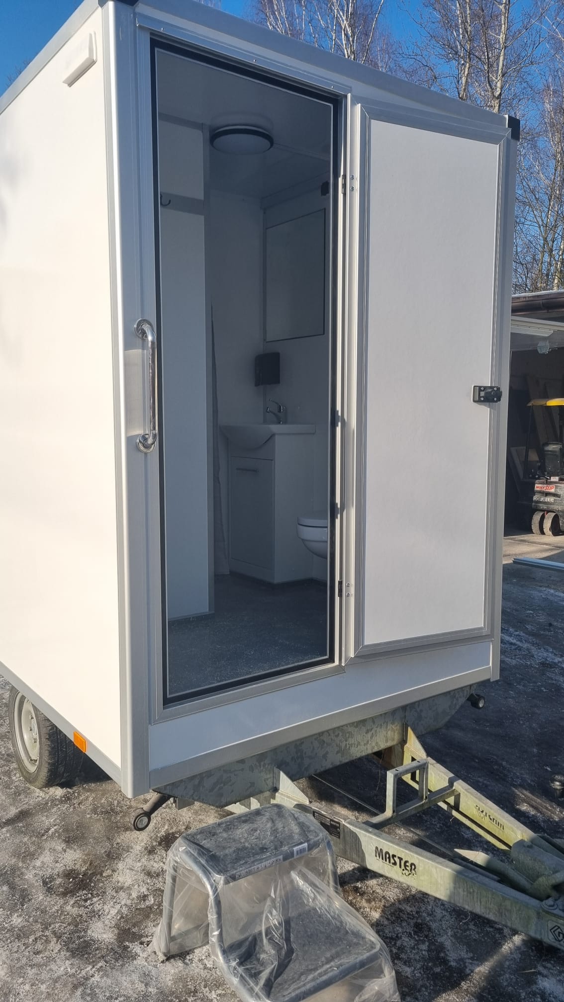 Remorci sanitare (WC mobil)