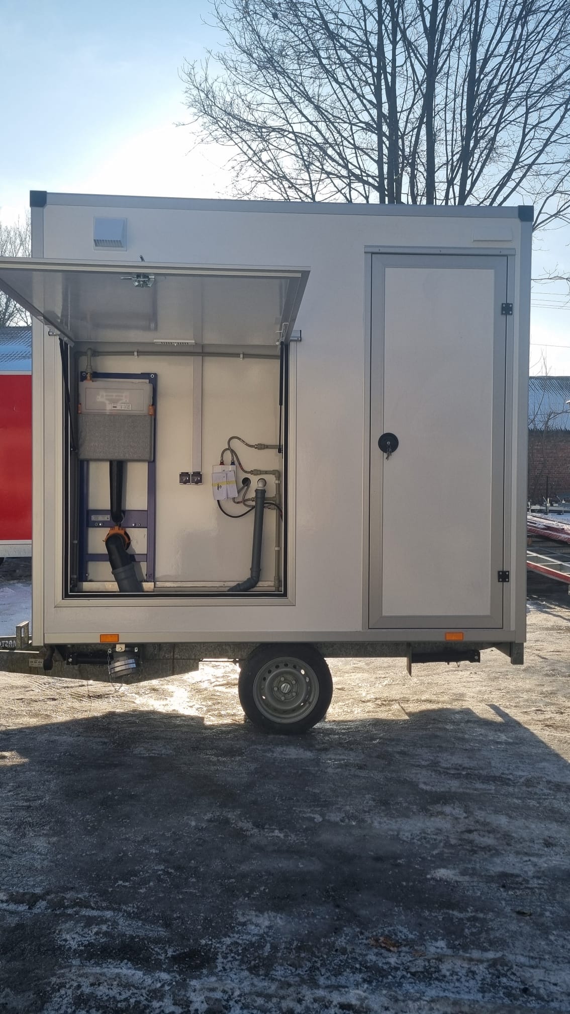 Remorci sanitare (WC mobil)