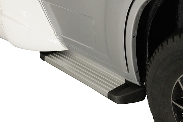 Set trepte laterale PACKonzept Freistufe – 9941287 – Exemplu de montaj/utilizare; vehiculul și accesoriile ilustrate nu sunt incluse