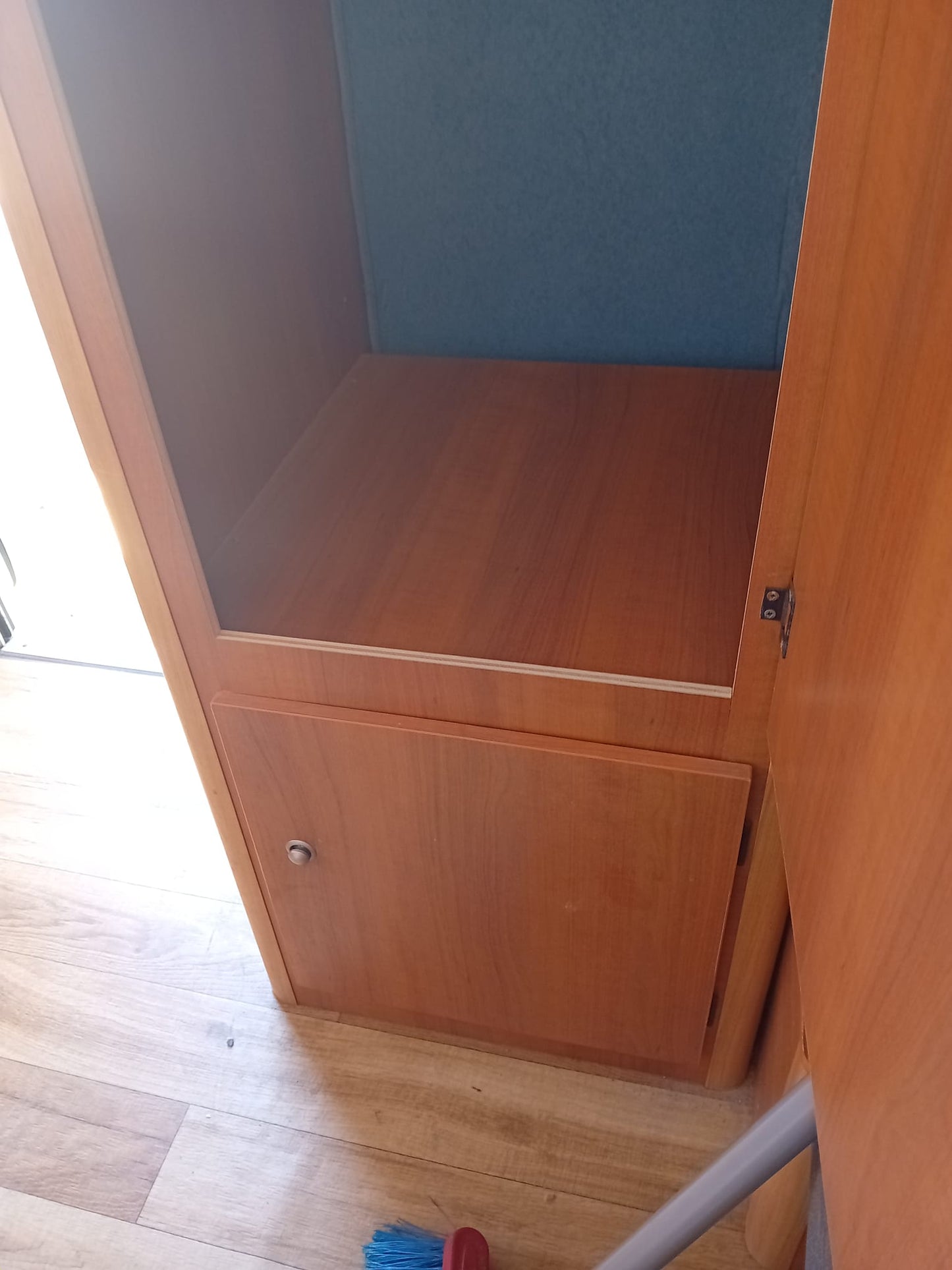 Rulotă Niewiadow N126N – un singur proprietar, folosită exclusiv vara