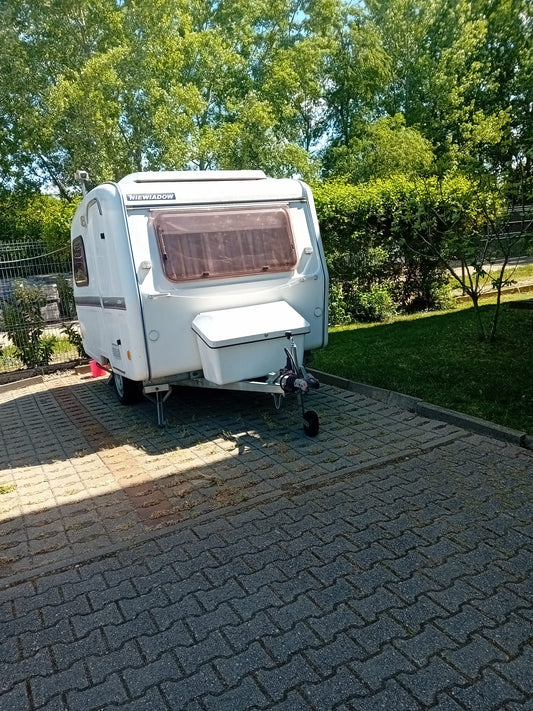 Rulotă Niewiadow N126N – un singur proprietar, folosită exclusiv vara