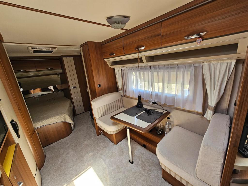 Rulotă Hobby 700 UK Premium – dotată complet