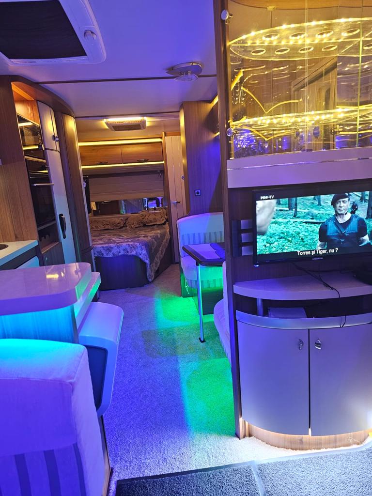 Rulotă Hobby 700 UK Premium – dotată complet