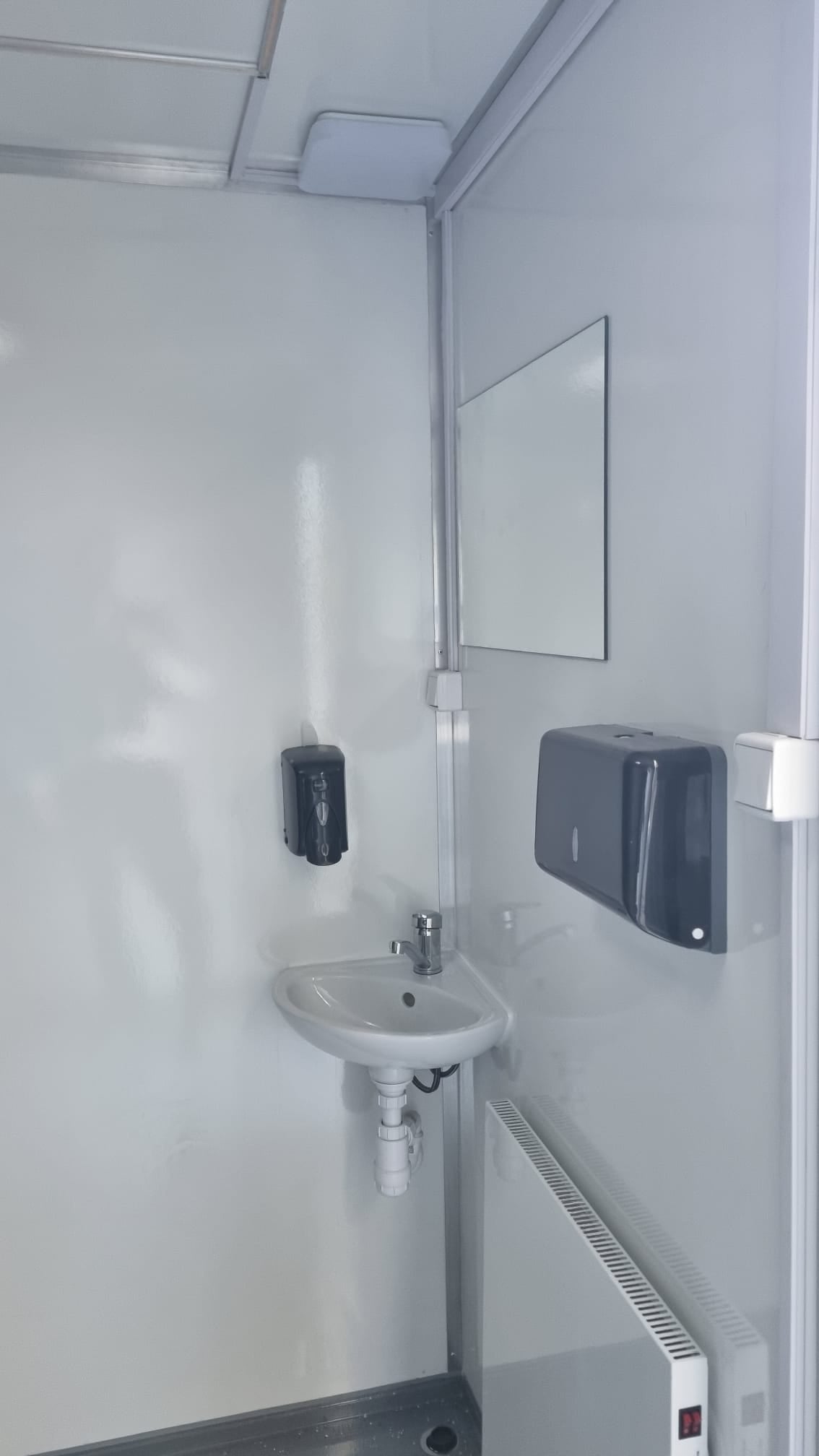 Remorci sanitare (WC mobil)