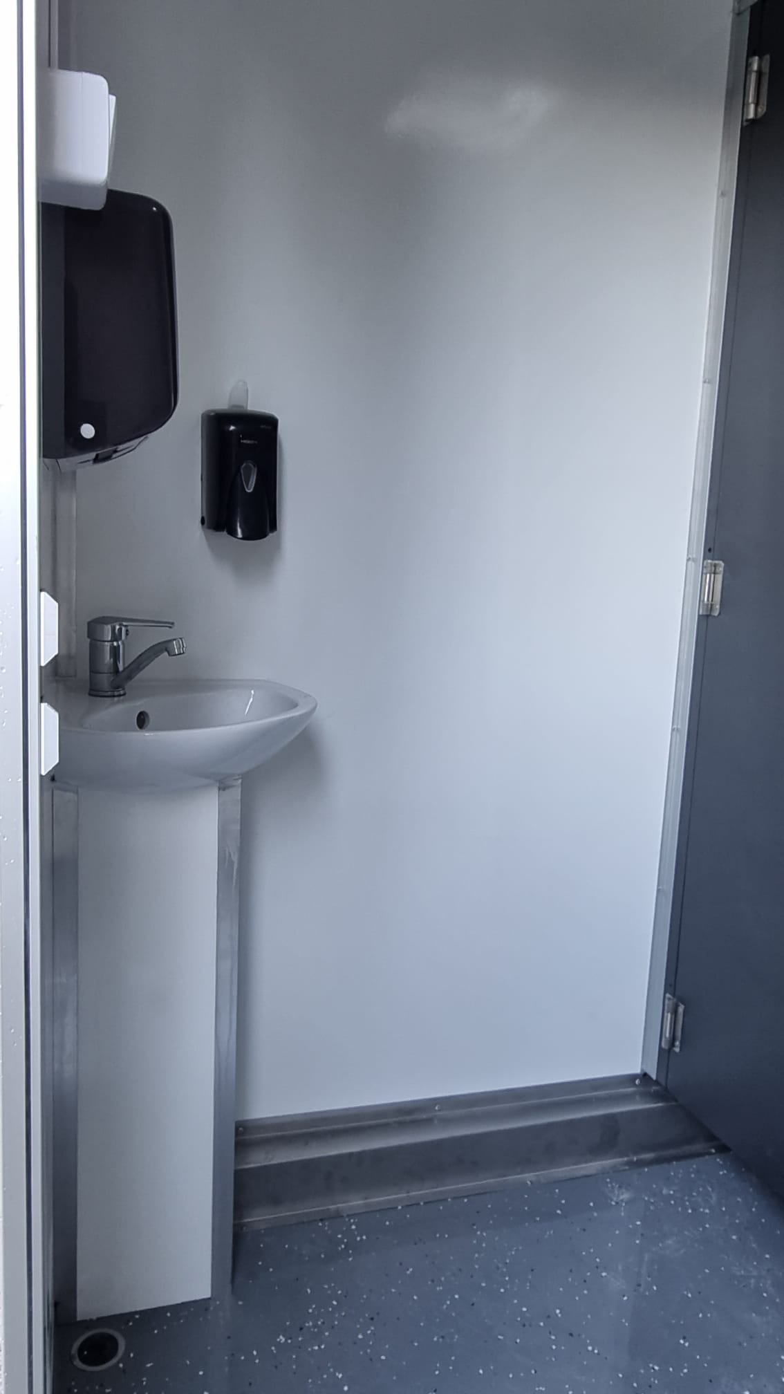 Remorci sanitare (WC mobil)